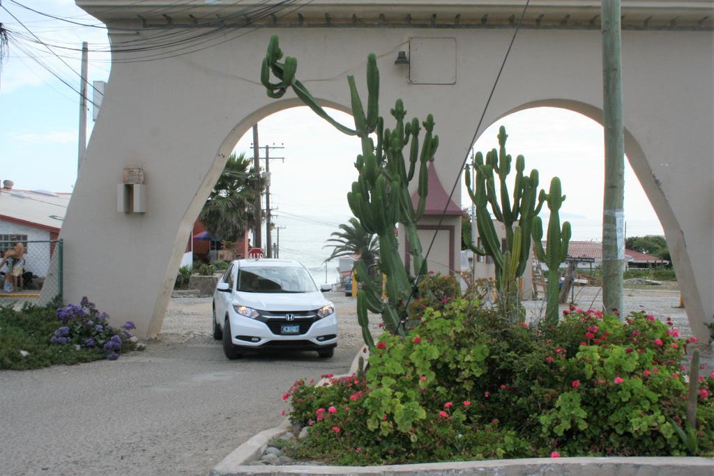ホテル500 Steps To Baja Malibu Beach ティファナ エクステリア 写真